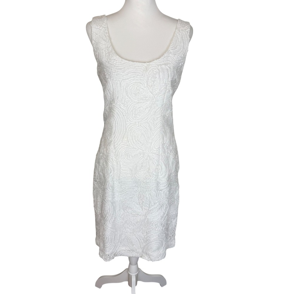 Josie Natori White Floral Rosette Textured Sleeveless Shift Dress Womens Medium‎